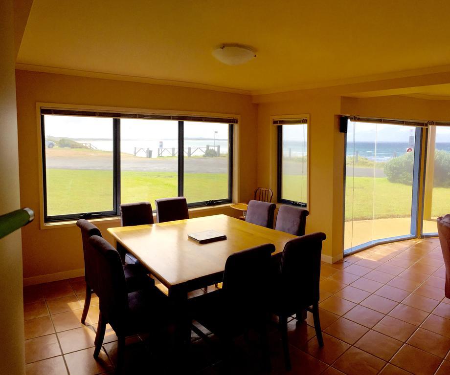 Horizons Beachfront Apartment Port Fairy Exteriör bild