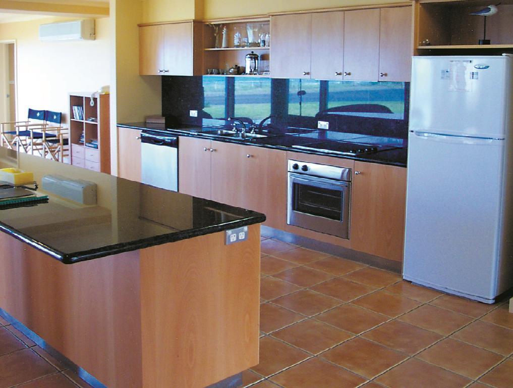 Horizons Beachfront Apartment Port Fairy Exteriör bild